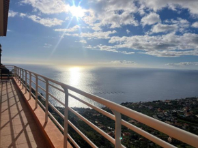 Infinite Balcony